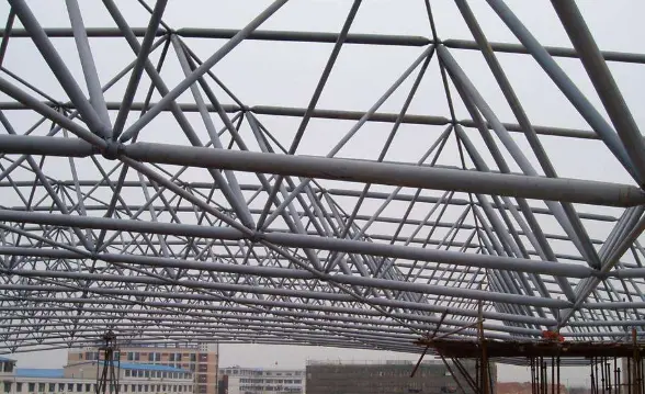 海西加油站网架安装