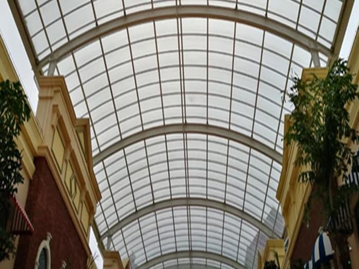 海西屋面网架顶棚吊装方案